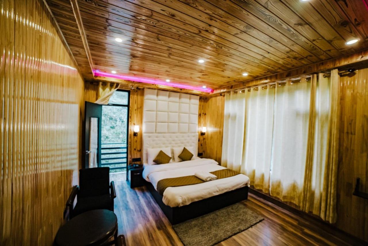 Hotel Black Magic Manāli Buitenkant foto